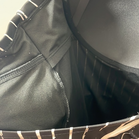 Torrid 5 DISNEY NIGHTMARE BEFORE CHRISTMAS JACK SKELLINGTON UNDERWIRE SWIMSUIT - Picture 13 of 14